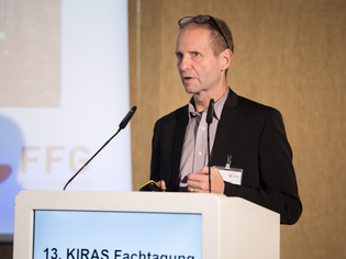  - in Lightbox öffnen