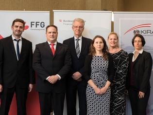  - in Lightbox öffnen