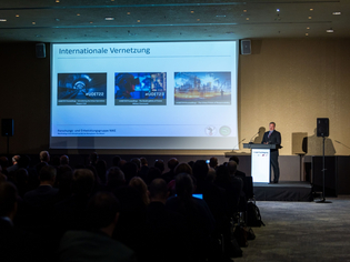  - in Lightbox öffnen