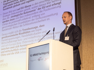  - in Lightbox öffnen