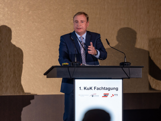  - in Lightbox öffnen