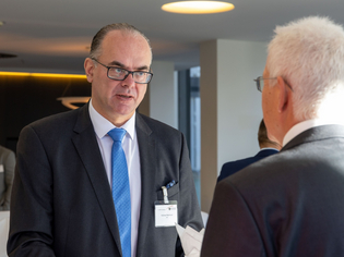  - in Lightbox öffnen