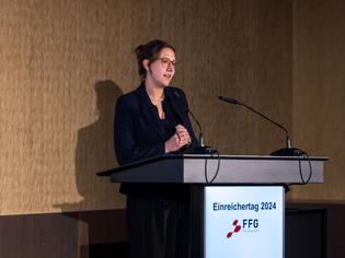  - in Lightbox öffnen