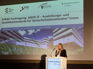  - in Lightbox öffnen