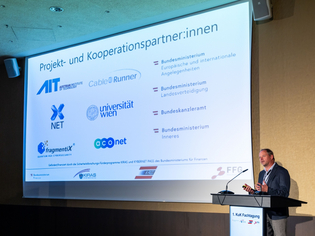  - in Lightbox öffnen