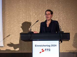  - in Lightbox öffnen