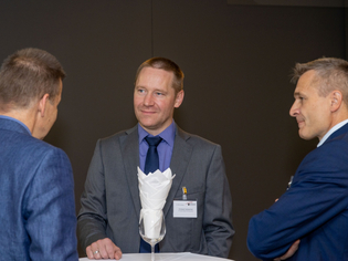  - in Lightbox öffnen