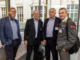  - in Lightbox öffnen