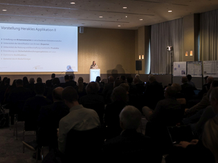  - in Lightbox öffnen